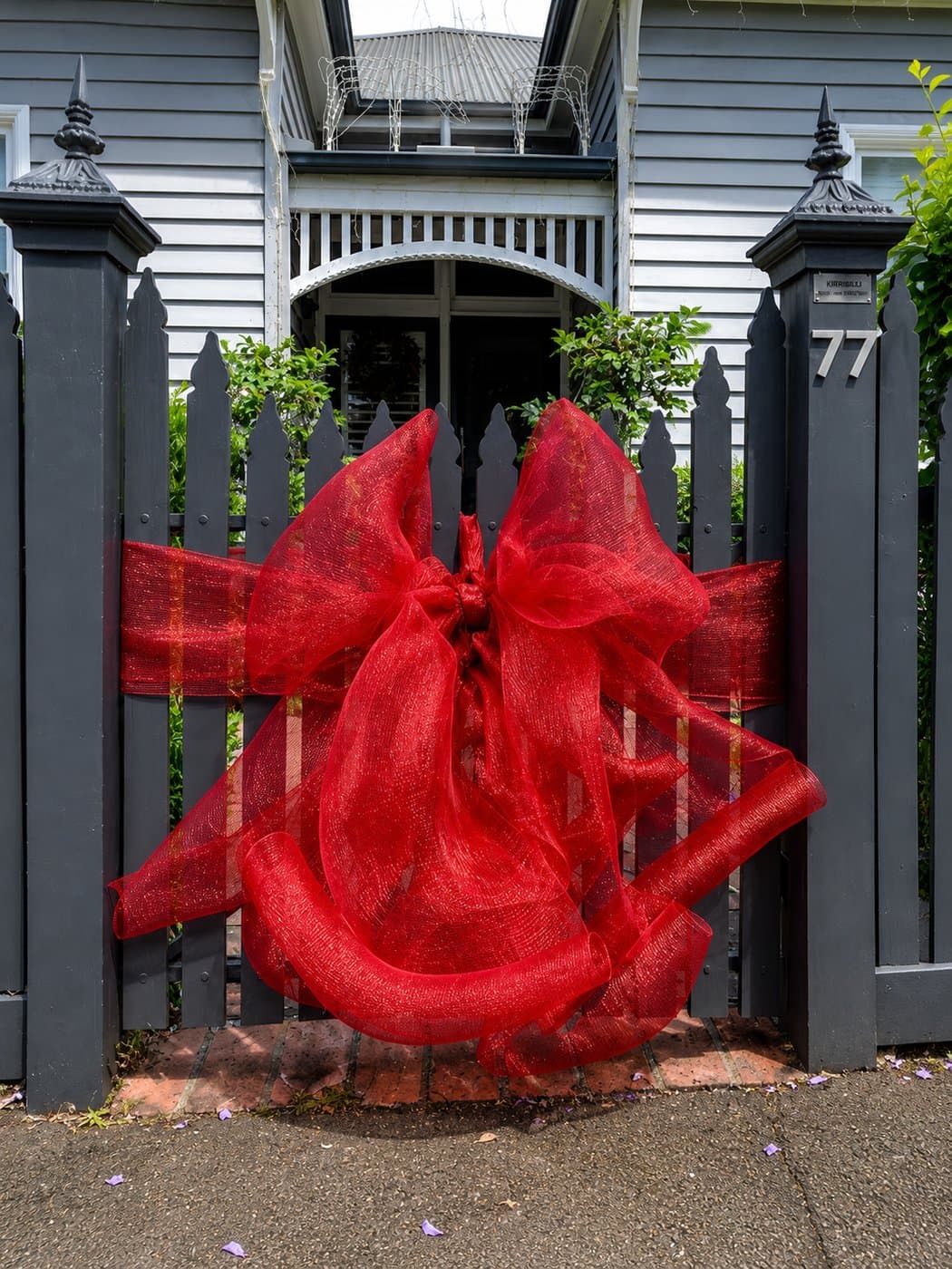 Gate Bow